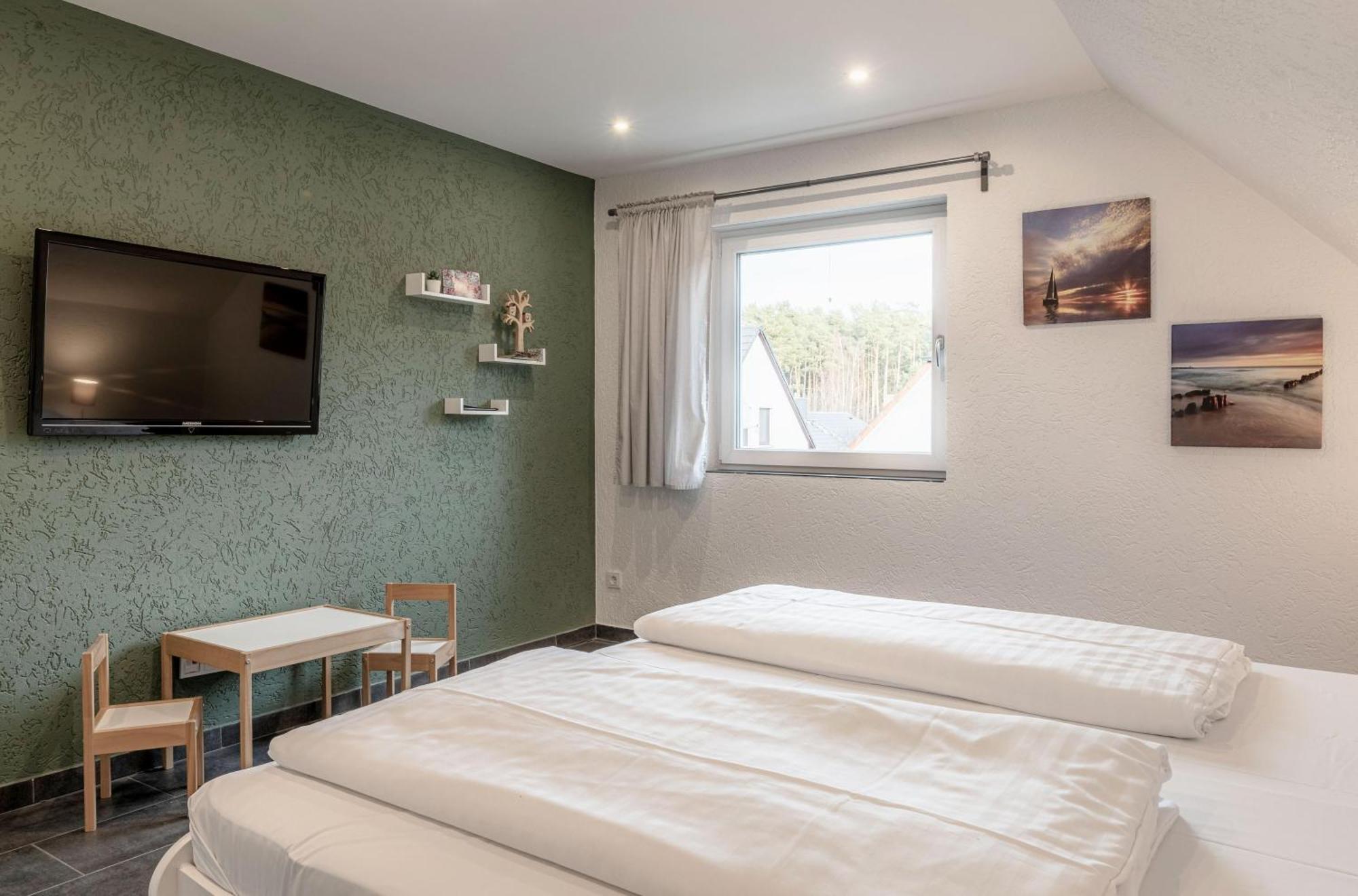 Ferienhaus Daniela Mit Terrasse Und Garten Silz  ภายนอก รูปภาพ