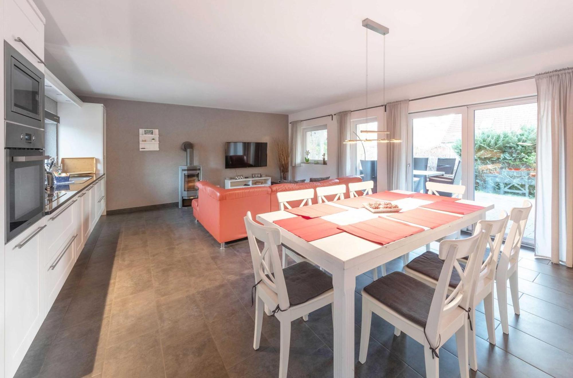 Ferienhaus Daniela Mit Terrasse Und Garten Silz  ภายนอก รูปภาพ