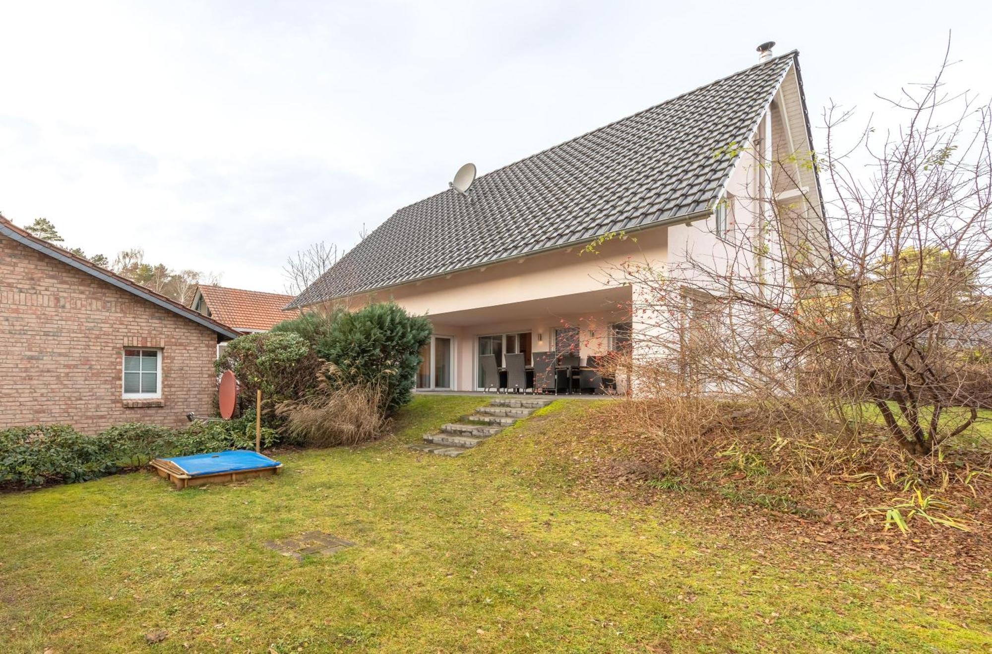 Ferienhaus Daniela Mit Terrasse Und Garten Silz  ภายนอก รูปภาพ